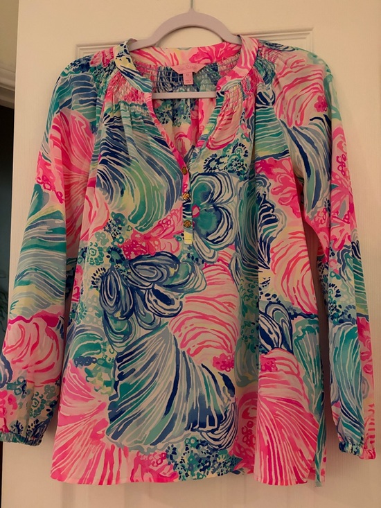 Lilly Pulitzer Tops - Lilly Pulitzer EUC Silk Elsa Top
